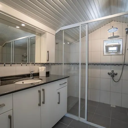 Apartment Mit Einzigartigem Ausblick *